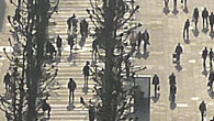 Illustration: Menschen auf Fußgängerzone